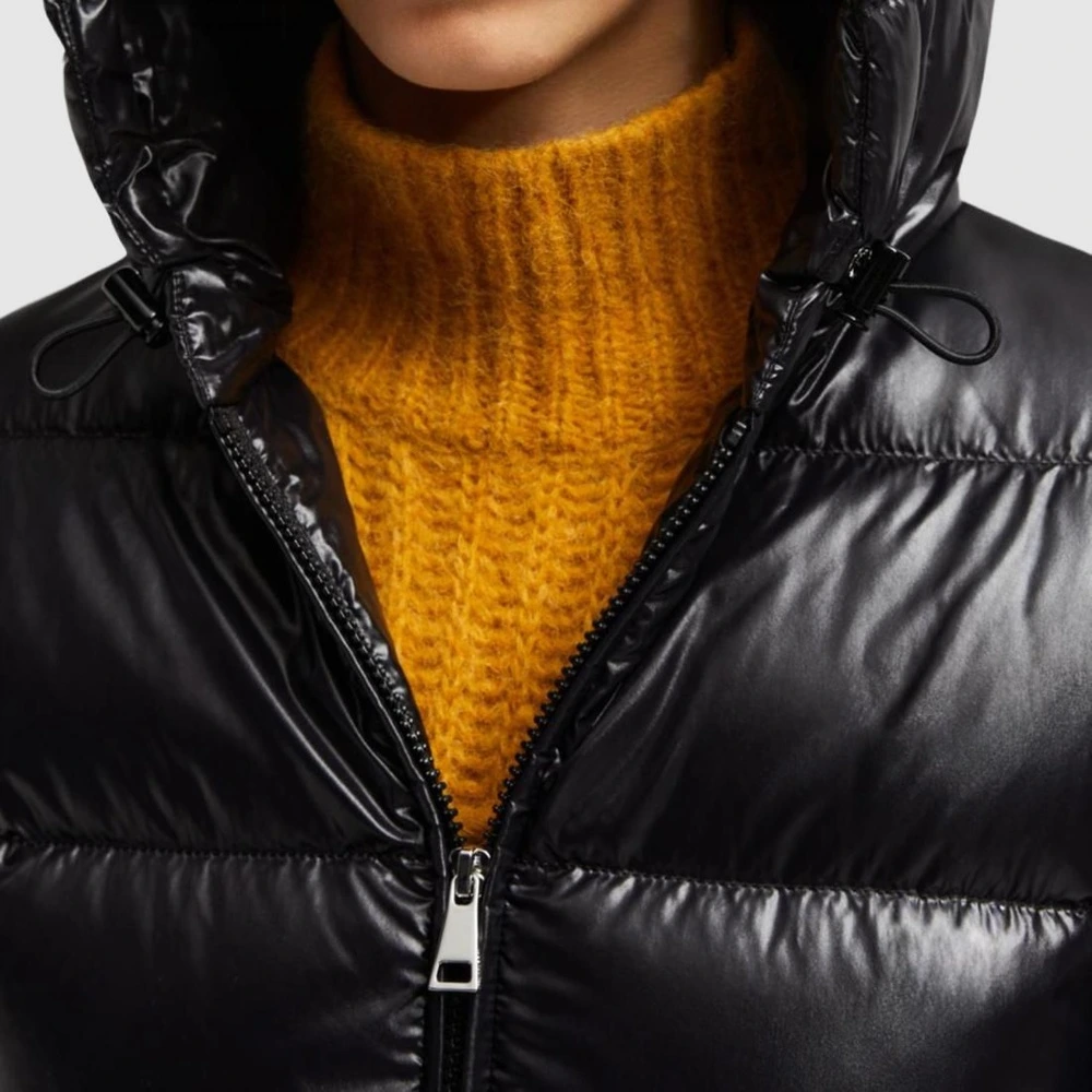 Пуховик Moncler Bayard женский, белый гусиный пух, Цвет: черный, Размер: 2 | Китай.рф