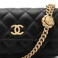 Сумка-телефон Chanel 23SS с цепочкой и камелией, Упаковка: Подарочная коробка (базовая комплектация + оригинальная коробка) | Китай.рф