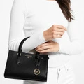 Сумка Michael Kors Valerie 24 женская черная, Характеристики: Базовая комплектация (сумка + пыльник) | Китай.рф