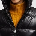 Пуховик Moncler Bayard женский, белый гусиный пух, Цвет: черный, Размер: 2 | Китай.рф