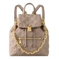Рюкзак LOUIS VUITTON Coussin с замком и золотой фурнитурой, малый, женский, хаки, Упаковка: Подарочная коробка (базовая комплектация + оригинальная коробка) | Китай.рф